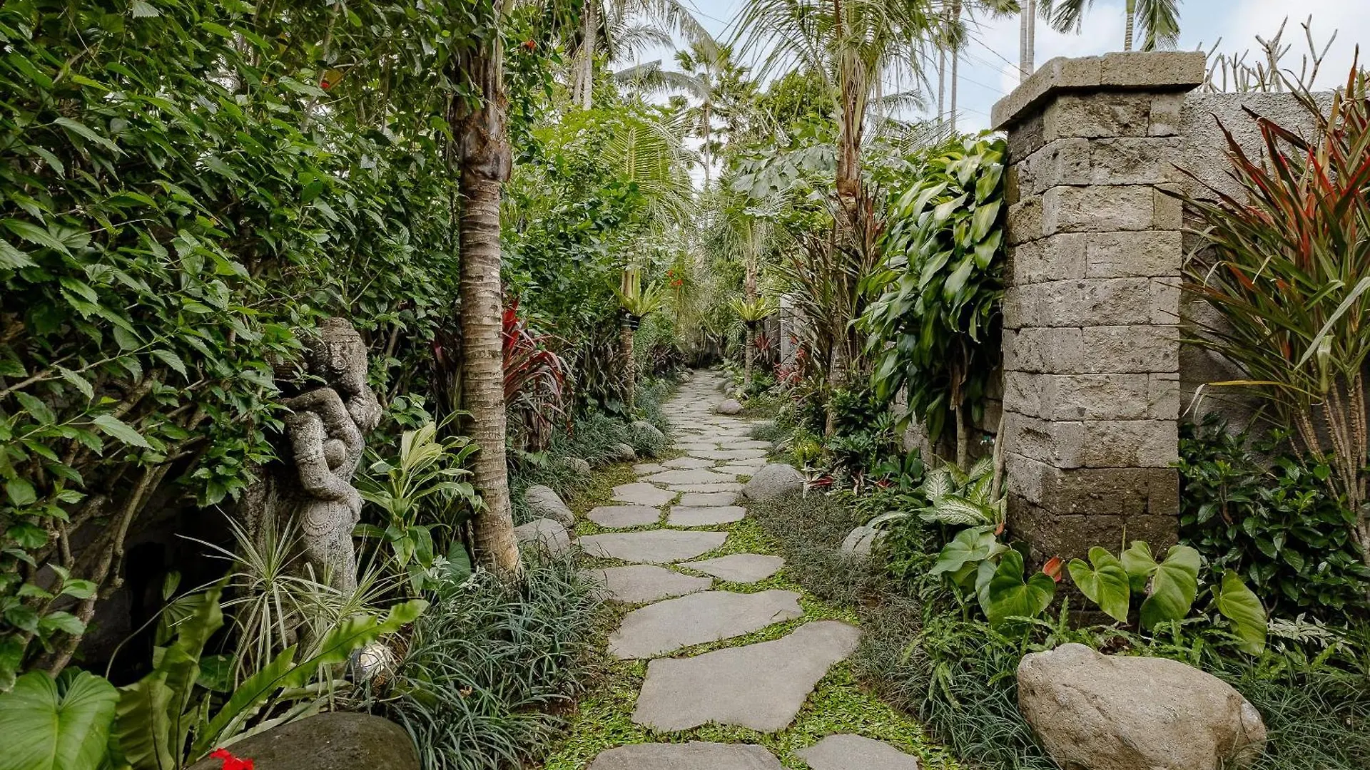Uddhara Ubud Villa