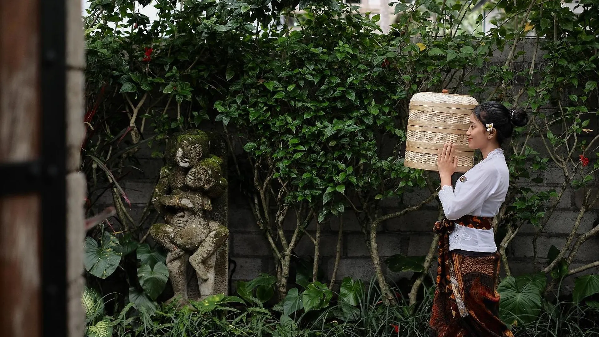 Uddhara Ubud Villa Indonesia