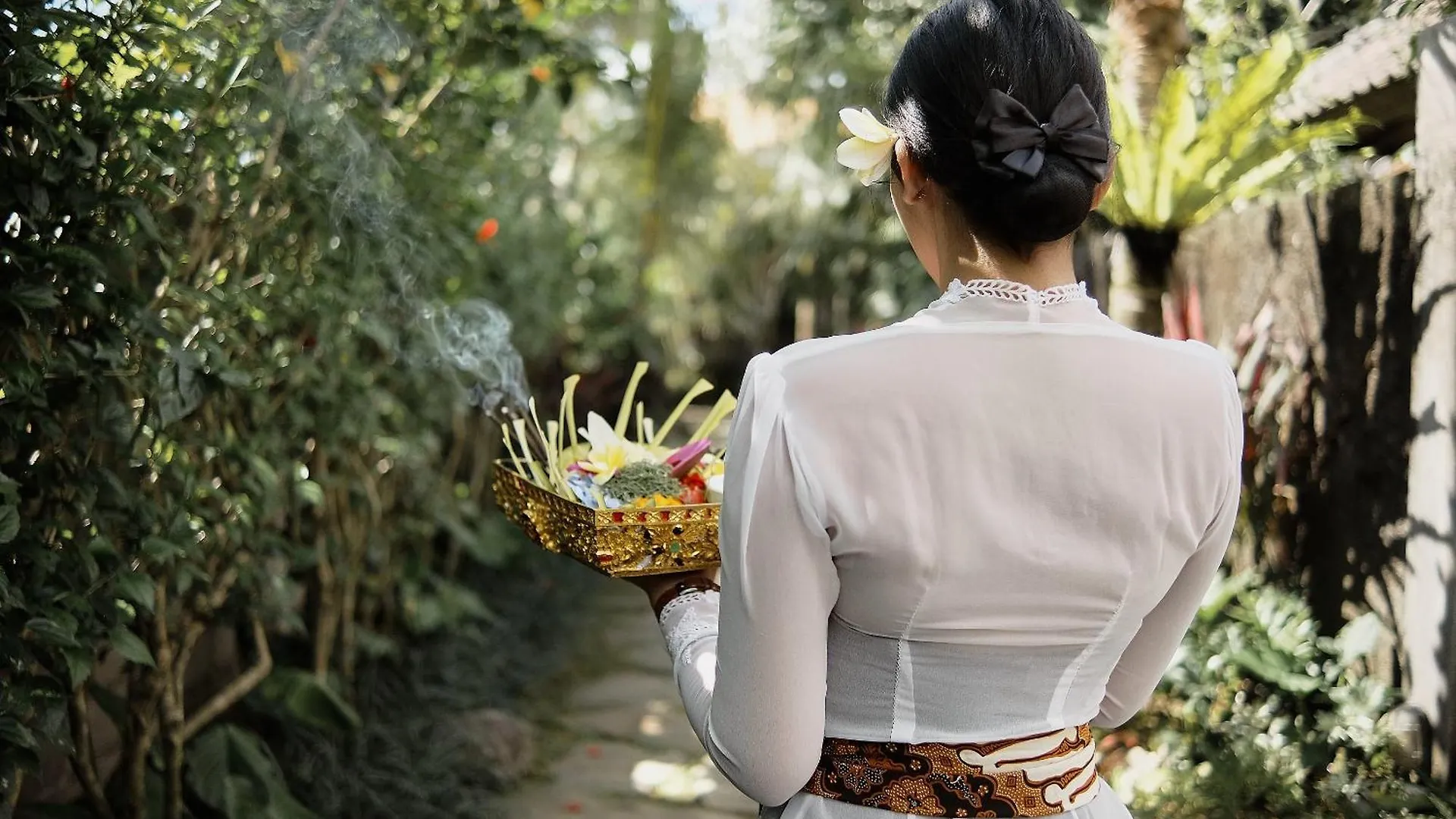 Uddhara Ubud Villa Indonesia