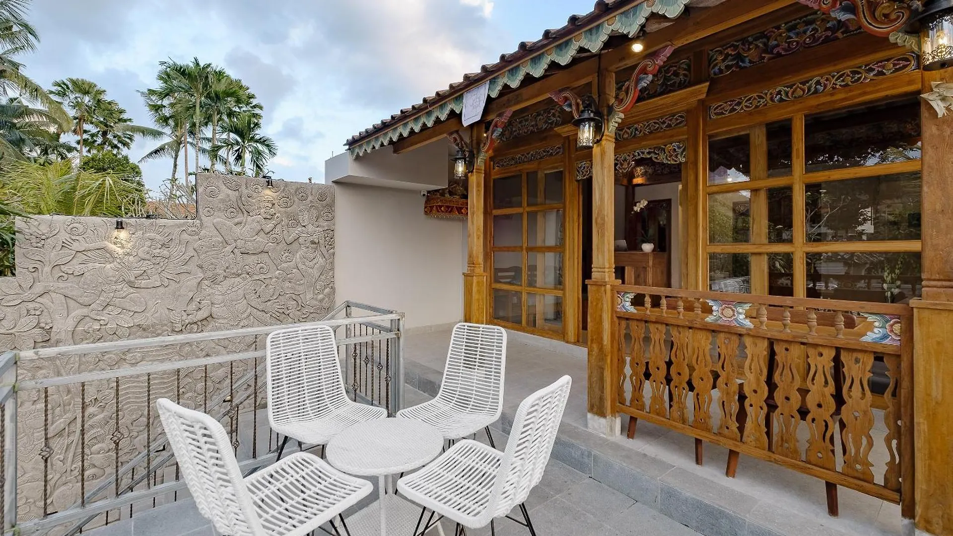 Uddhara Ubud Villa Indonesia